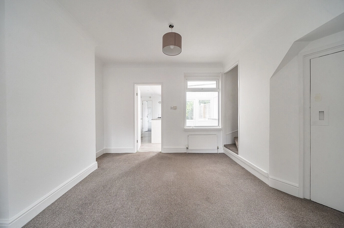 2 bedroom  terraced house for sale