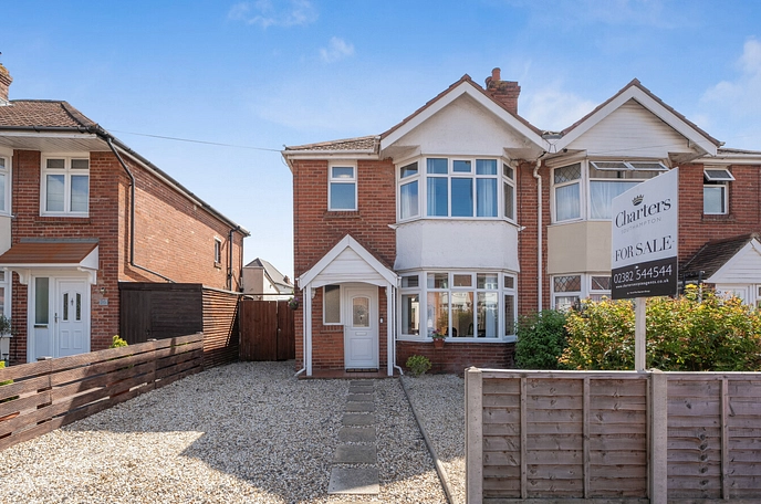 3 bedroom  semi-detached house for sale