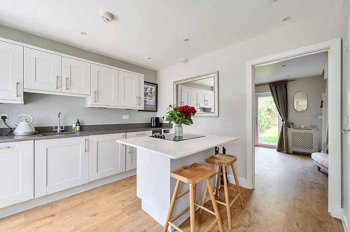 3 bedroom  terraced house for sale