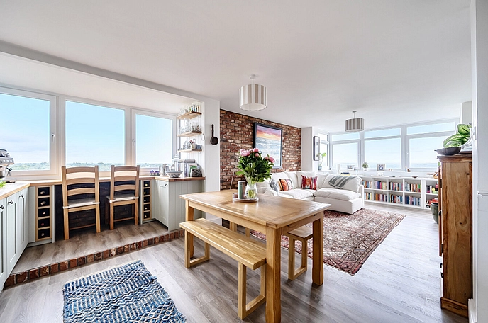 2 bedroom apartment for sale