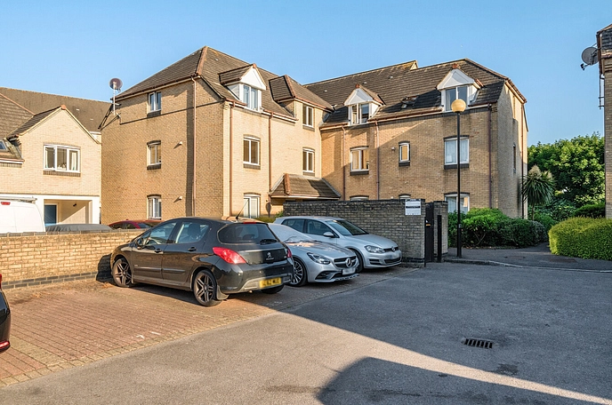 2 bedroom apartment for sale