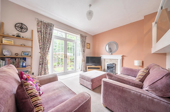 3 bedroom  terraced house for sale
