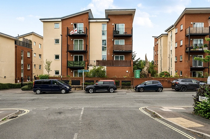 2 bedroom apartment for sale