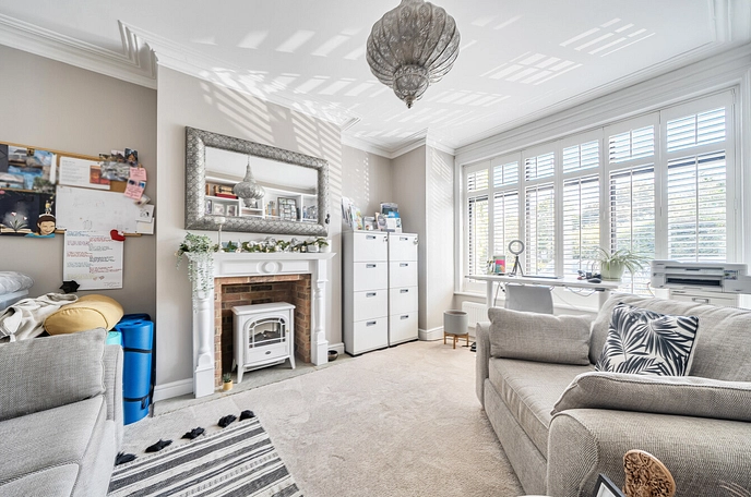 3 bedroom  detached house for sale