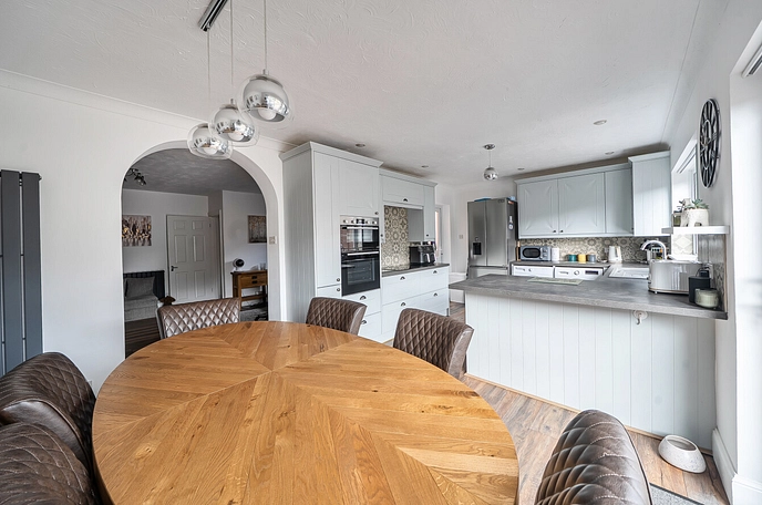 3 bedroom  semi-detached house for sale