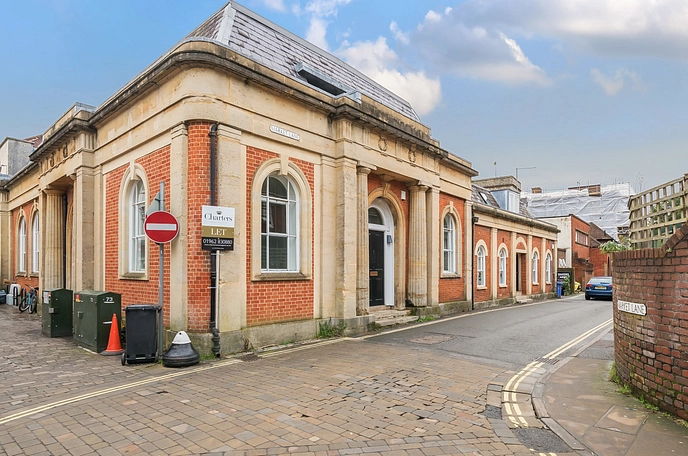 2 bedroom  terraced house to rent