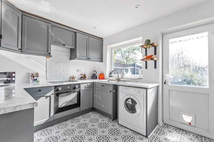2 bedroom  terraced house to rent