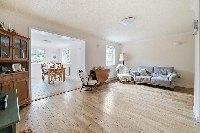 3 bedroom  detached house to rent