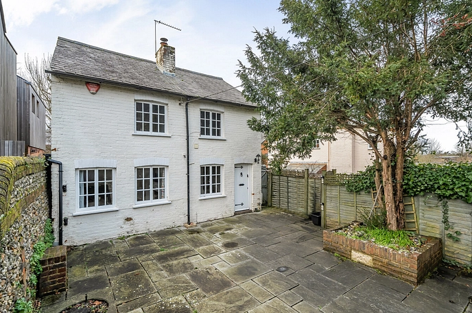 3 bedroom  detached house to rent