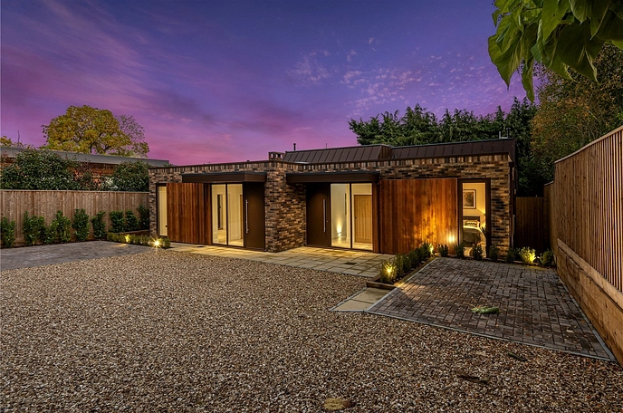 3 bedroom bungalow to rent