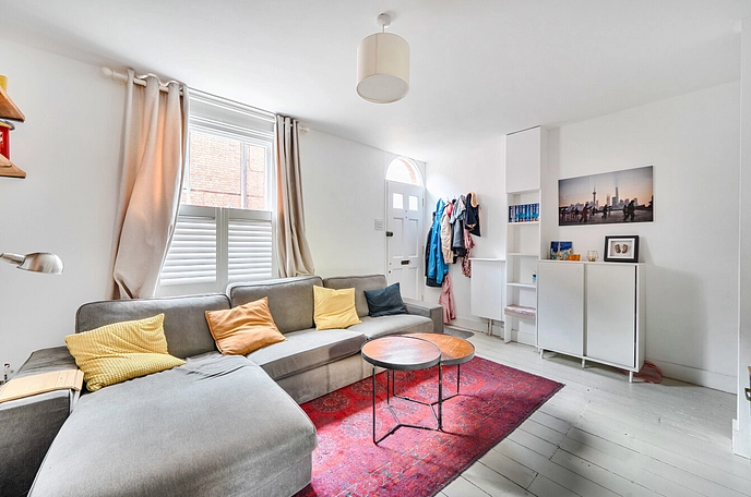 2 bedroom  terraced house to rent