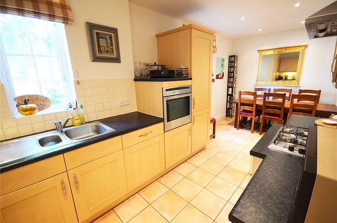 2 bedroom apartment to rent