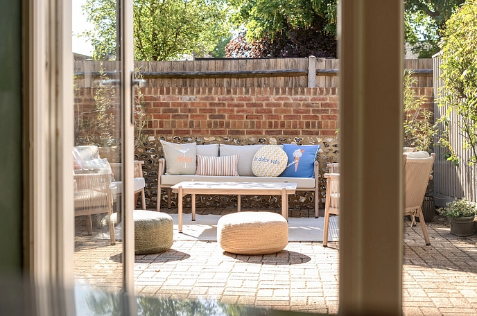 4 bedroom  terraced house for sale