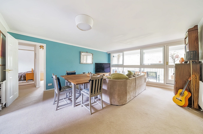 3 bedroom apartment for sale