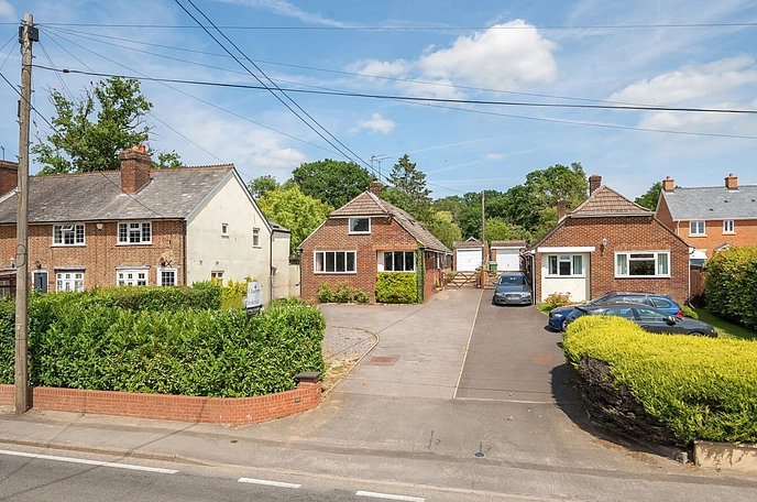 4 bedroom  detached house for sale