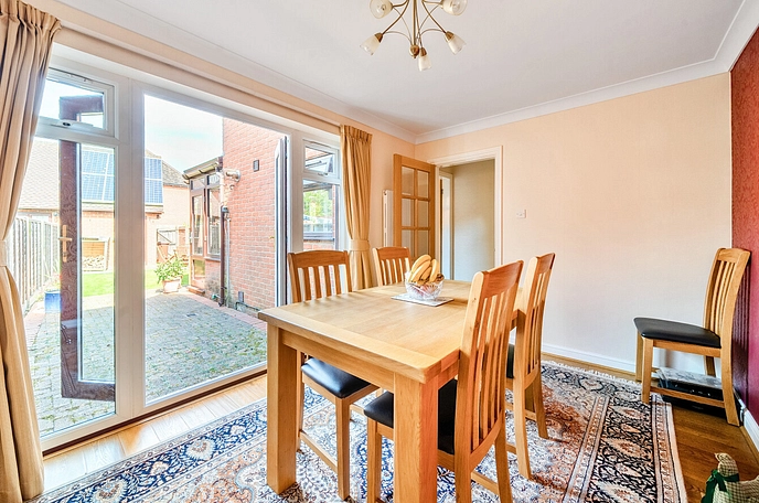 3 bedroom  semi-detached house for sale