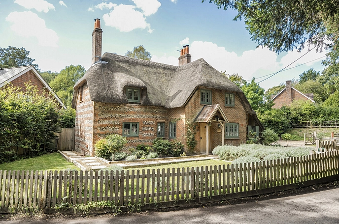 3 bedroom  detached house for sale