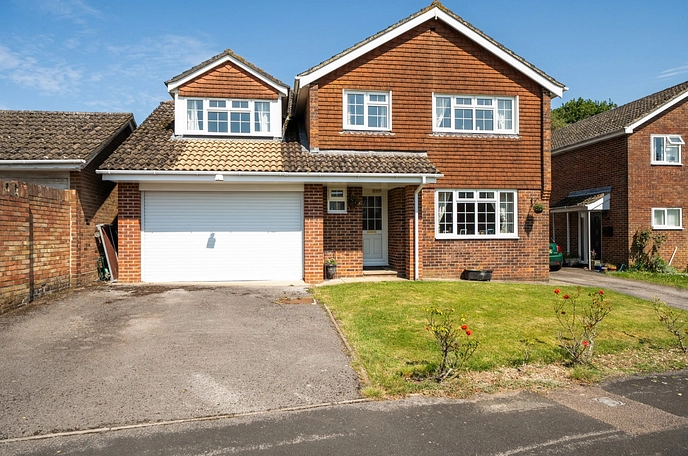 6 bedroom  detached house for sale