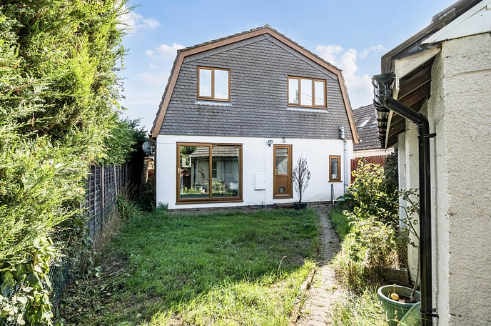 4 bedroom  detached house for sale