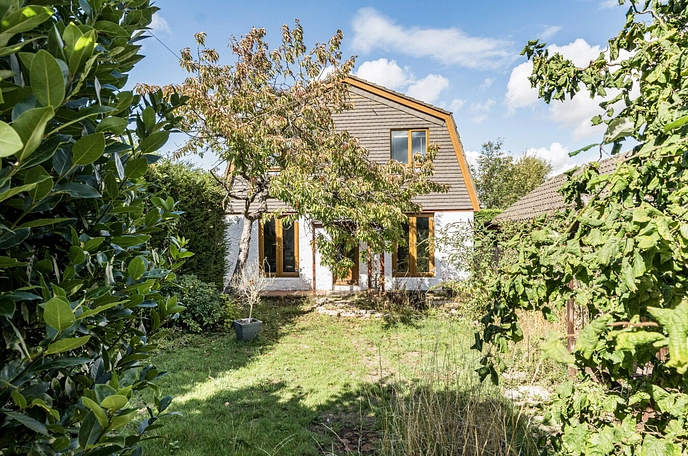 4 bedroom  detached house for sale