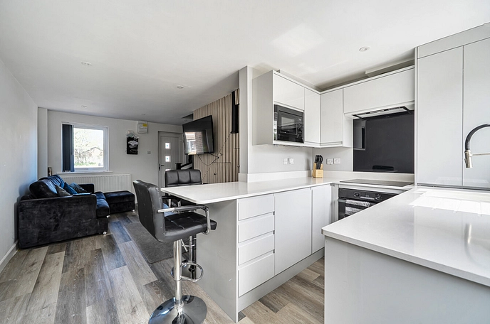 2 bedroom  terraced house for sale