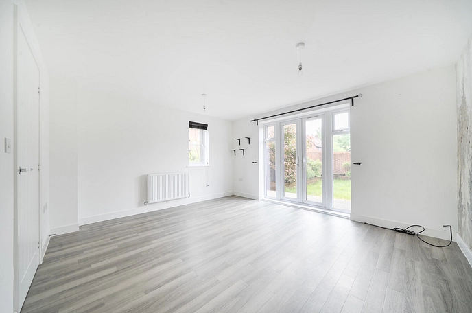 3 bedroom  semi-detached property for sale