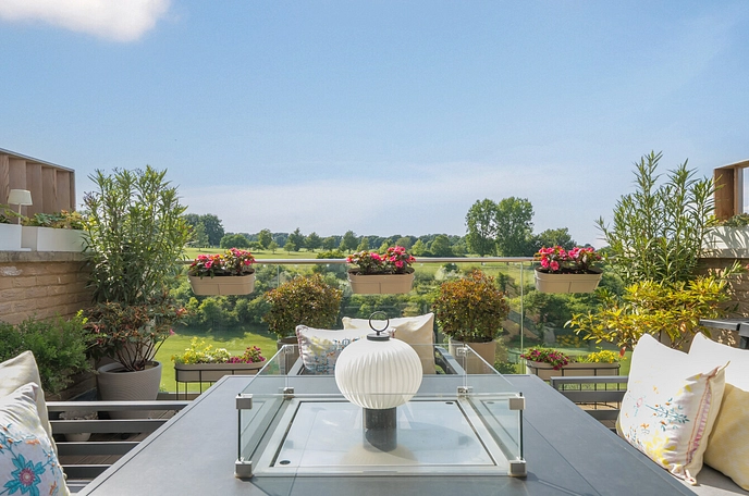 2 bedroom apartment for sale