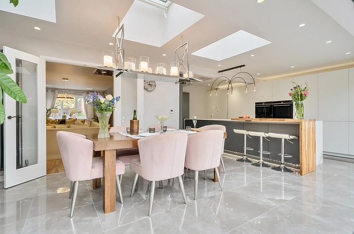 4 bedroom  detached house for sale