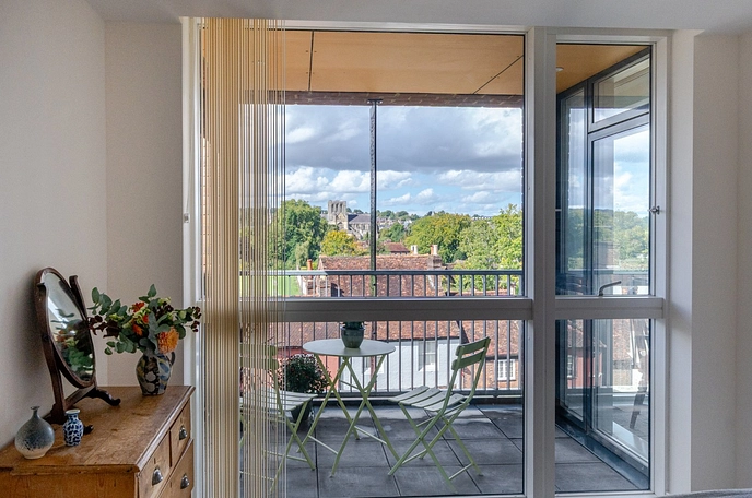 2 bedroom apartment for sale