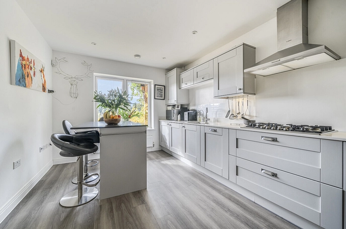 4 bedroom  terraced house for sale