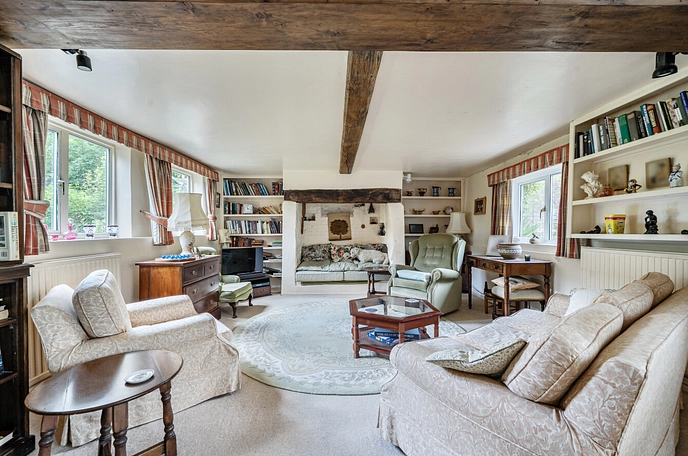 3 bedroom  semi-detached house for sale