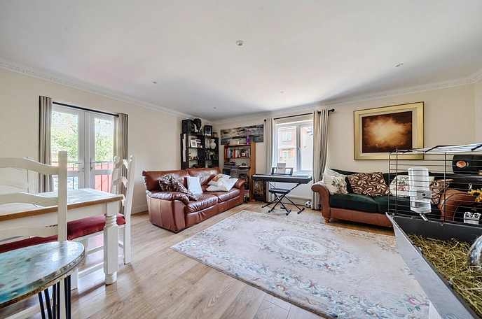 3 bedroom apartment for sale