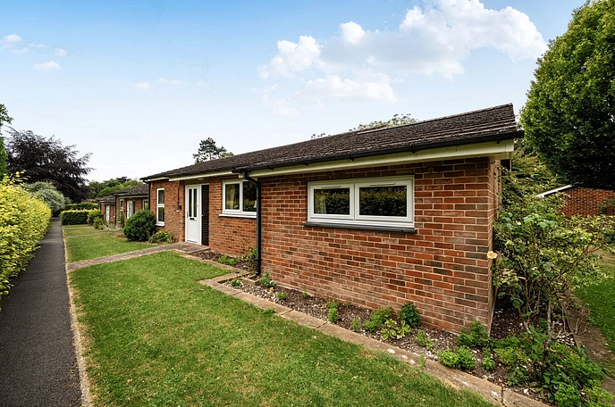 2 bedroom bungalow for sale