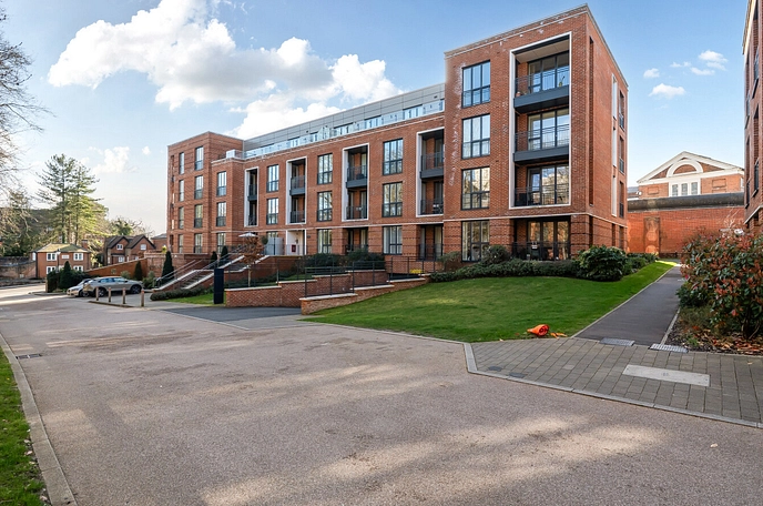 2 bedroom apartment for sale