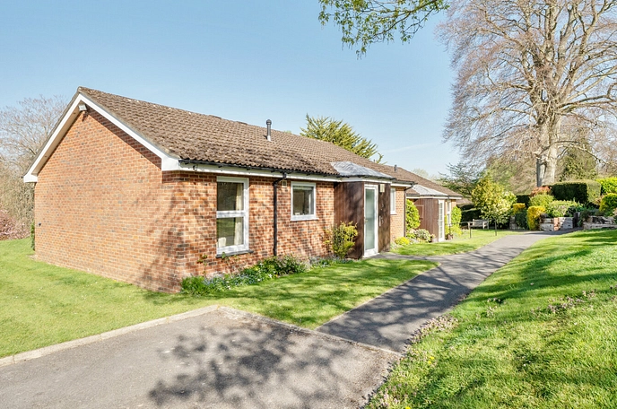 2 bedroom  semi-detached bungalow for sale