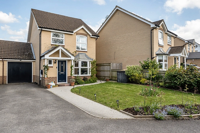 3 bedroom  detached house for sale
