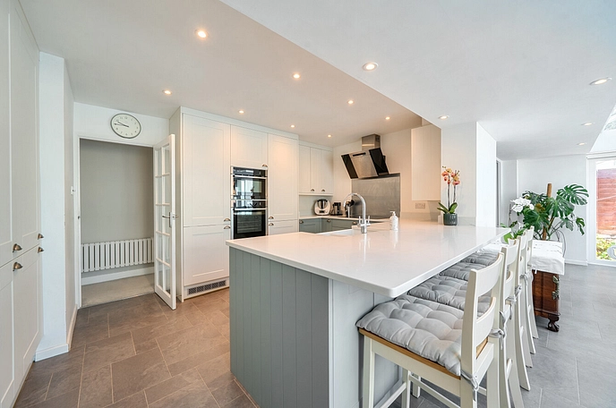 4 bedroom  detached bungalow for sale