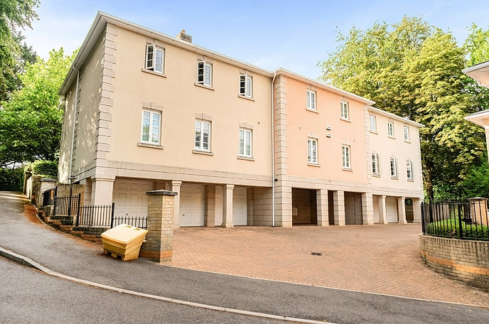 2 bedroom apartment for sale