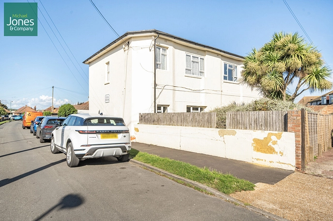 2 bedroom apartment to rent