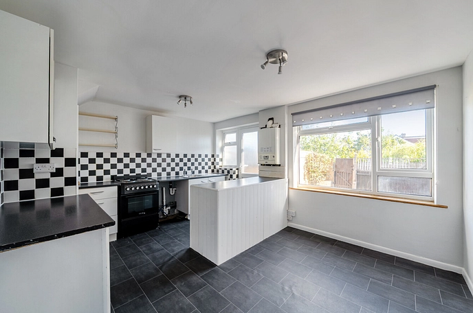 3 bedroom  terraced house to rent