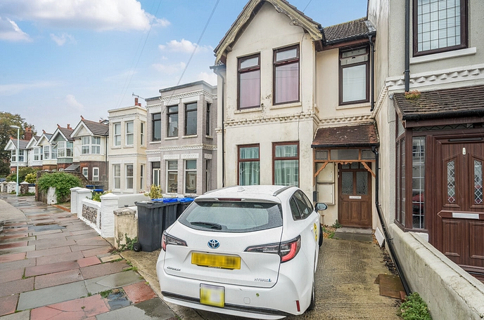 2 bedroom apartment to rent