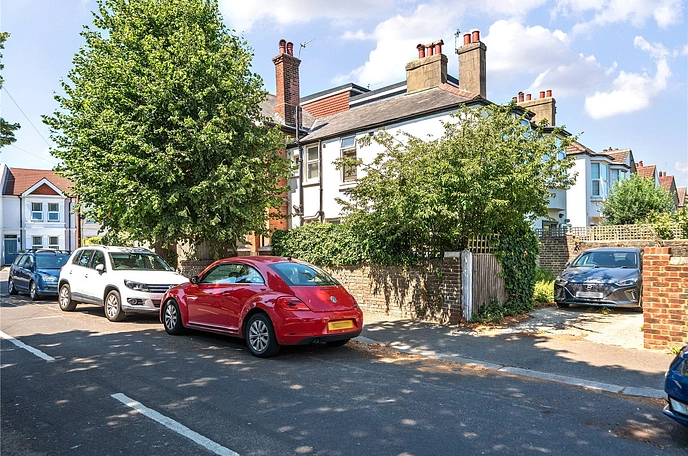 2 bedroom apartment to rent