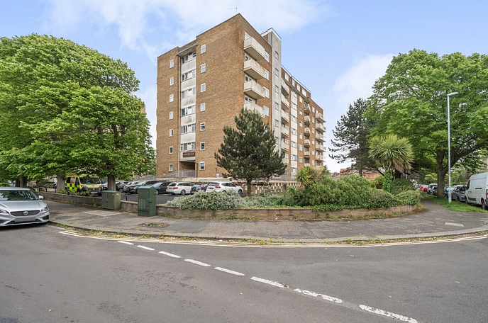 2 bedroom apartment to rent