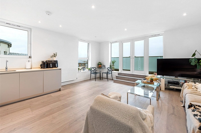 2 bedroom apartment to rent