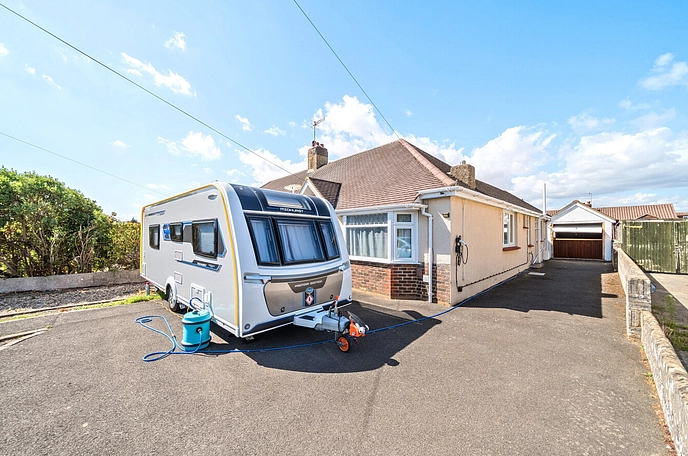 3 bedroom bungalow to rent