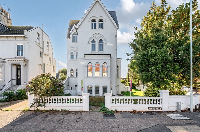 1 bedroom apartment to rent