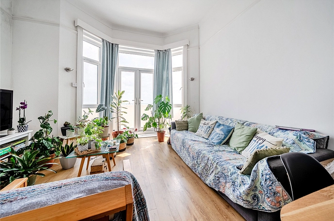 2 bedroom apartment to rent