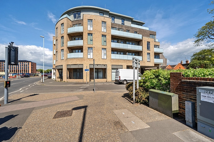 2 bedroom apartment to rent