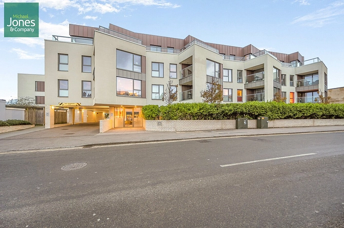 2 bedroom apartment to rent
