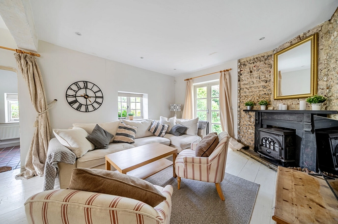 4 bedroom  detached house to rent